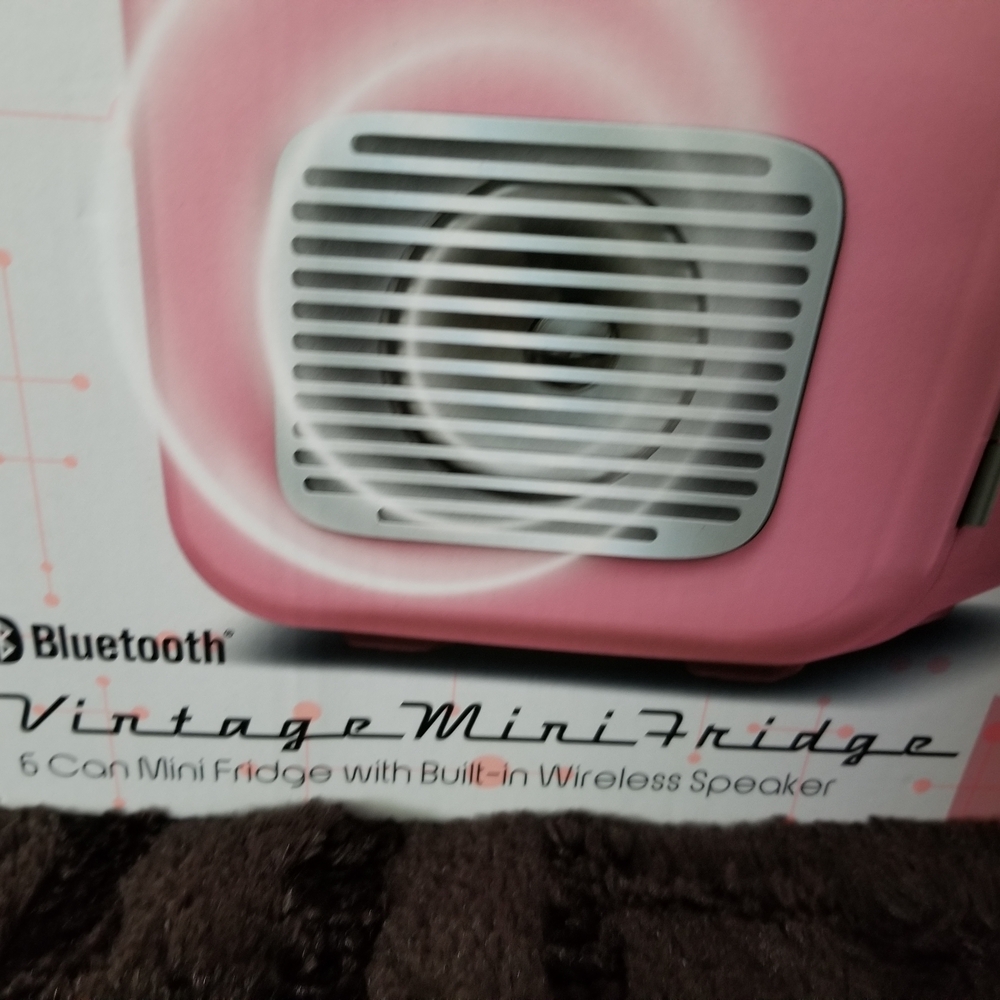 New in Box Pink Retro Mini Fridge Portable Bluetooth Speaker. Holds 6 Cans. - Picture 4 of 6
